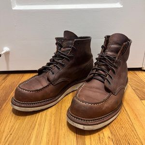 Redwing moc toe boot. Copper rough and tough color. Size 9D men’s.